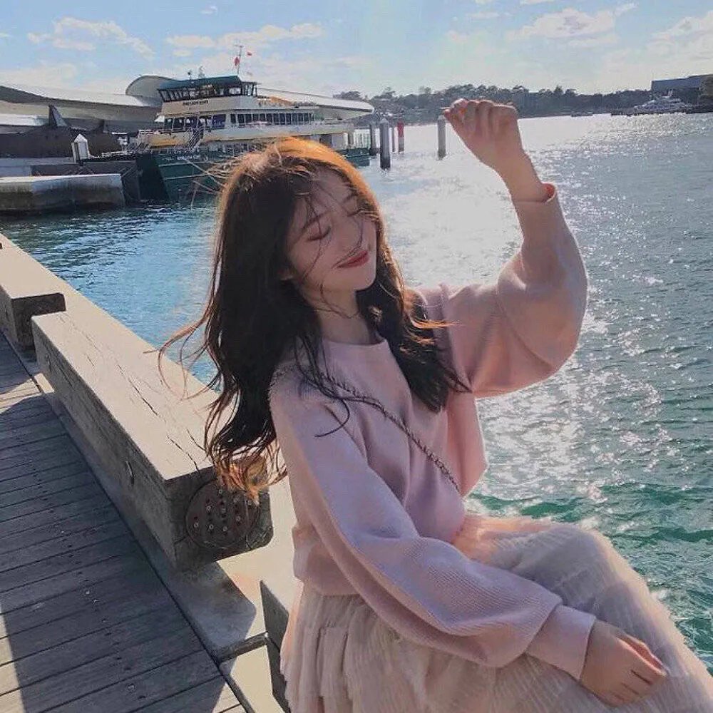 暗红